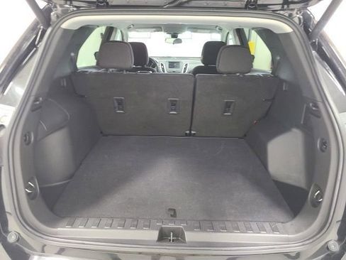 Used 2022 Chevrolet Equinox LT FWD image 34