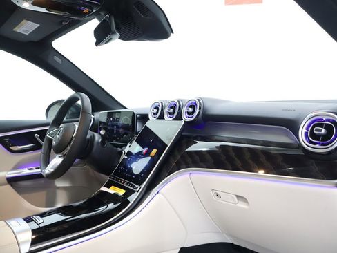 New 2026 Mercedes-Benz GLC 300 4MATIC image 23