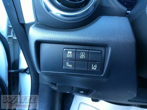 Used 2016 MAZDA MX-5 Miata Grand Touring image 16