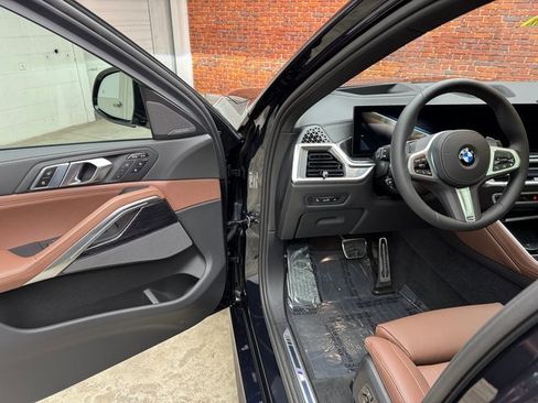 New 2026 BMW X6 xDrive40i w/ Executive Package image 9