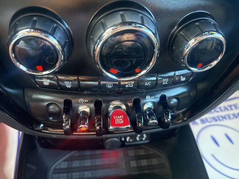 Used 2017 MINI Cooper Clubman S image 31