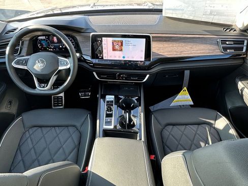 New 2026 Volkswagen Atlas SEL Premium R-Line AWD/4WD image 10