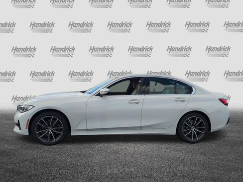 Certified 2022 BMW 330i xDrive Sedan w/ Premium Package 2 AWD/4WD image 7