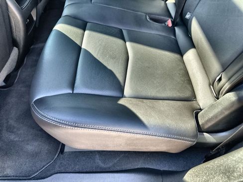 Used 2023 Cadillac XT5 Premium Luxury image 17