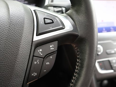 Used 2020 Ford Fusion SE w/ Equipment Group 151A FWD image 31