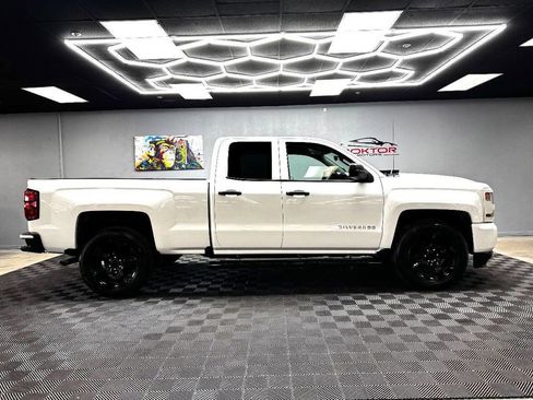 Used 2017 Chevrolet Silverado 1500 Custom w/ Rally 1 Edition image 17