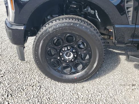 New 2026 Ford F250 XLT w/ XLT Premium Package AWD/4WD image 6