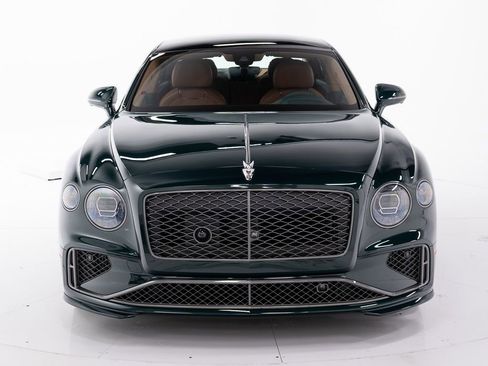 Used 2025 Bentley Flying Spur Plug-In Hybrid AWD/4WD image 8