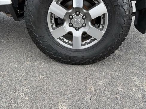 Used 2012 Nissan Xterra PRO-4X image 11