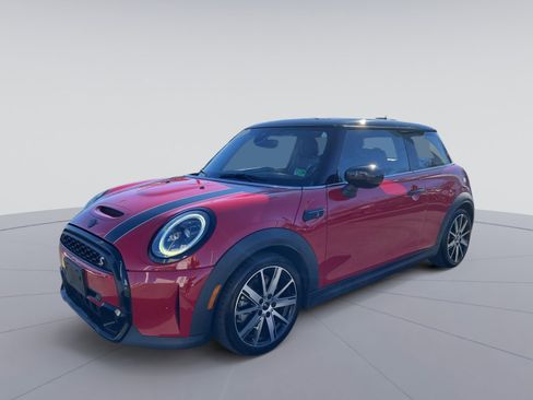 Used 2022 MINI Cooper S w/ Premium Package image 1