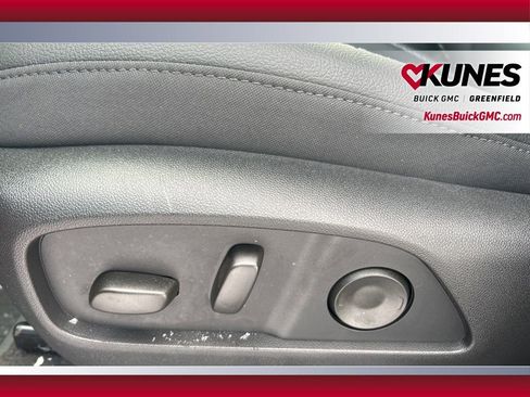 New 2026 GMC Terrain Denali w/ LPO, Floor Liner Package image 17