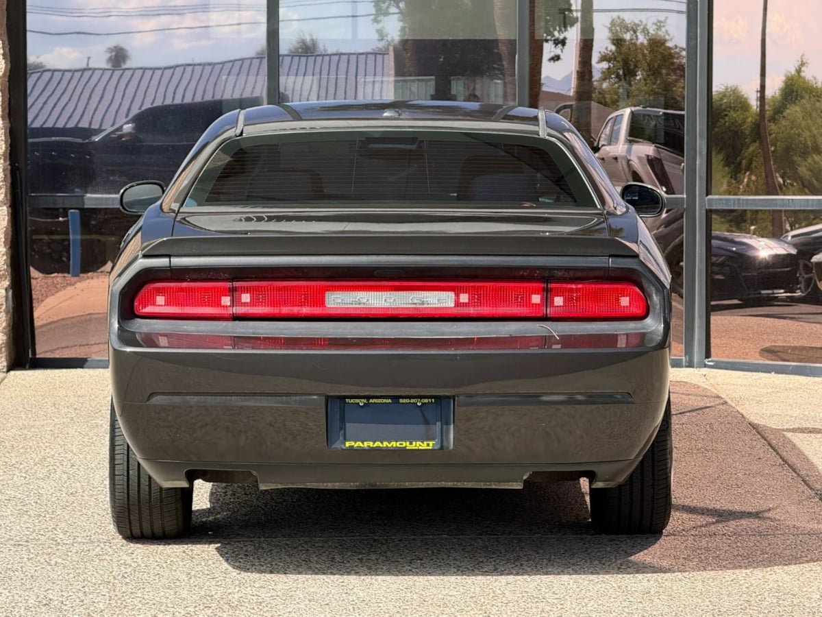 Used 2013 Dodge Challenger R/T RWD image 9