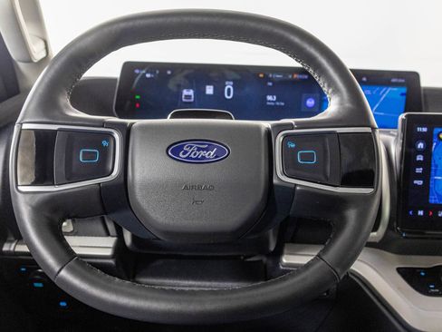 Used 2025 Ford Expedition Max Active image 33