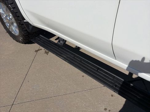 Used 2022 Chevrolet Silverado 2500 High Country w/ Z71 Off-Road Package image 60