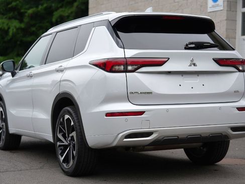 Used 2024 Mitsubishi Outlander SEL FWD image 4