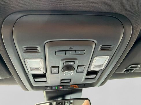 Used 2023 GMC Yukon XL AT4 w/ Technology Package AWD/4WD image 29