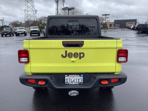 Used 2023 Jeep Gladiator Mojave w/ Trailer Tow Package image 29