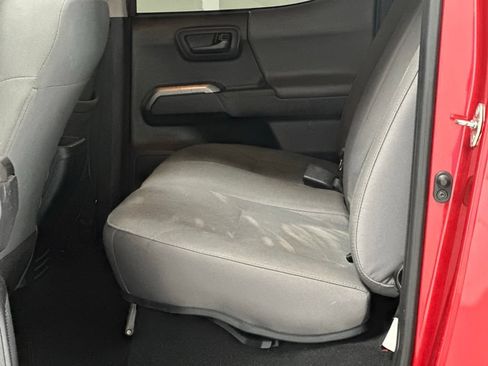 Used 2019 Toyota Tacoma SR5 RWD image 18