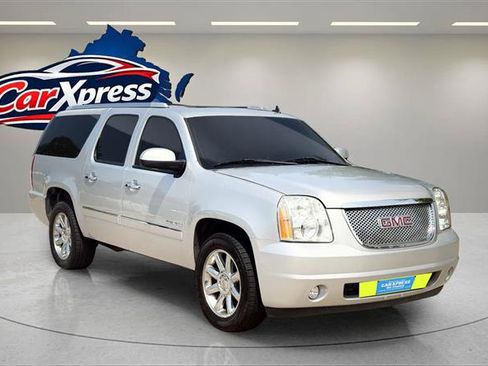 Used 2014 GMC Yukon XL Denali AWD/4WD image 9
