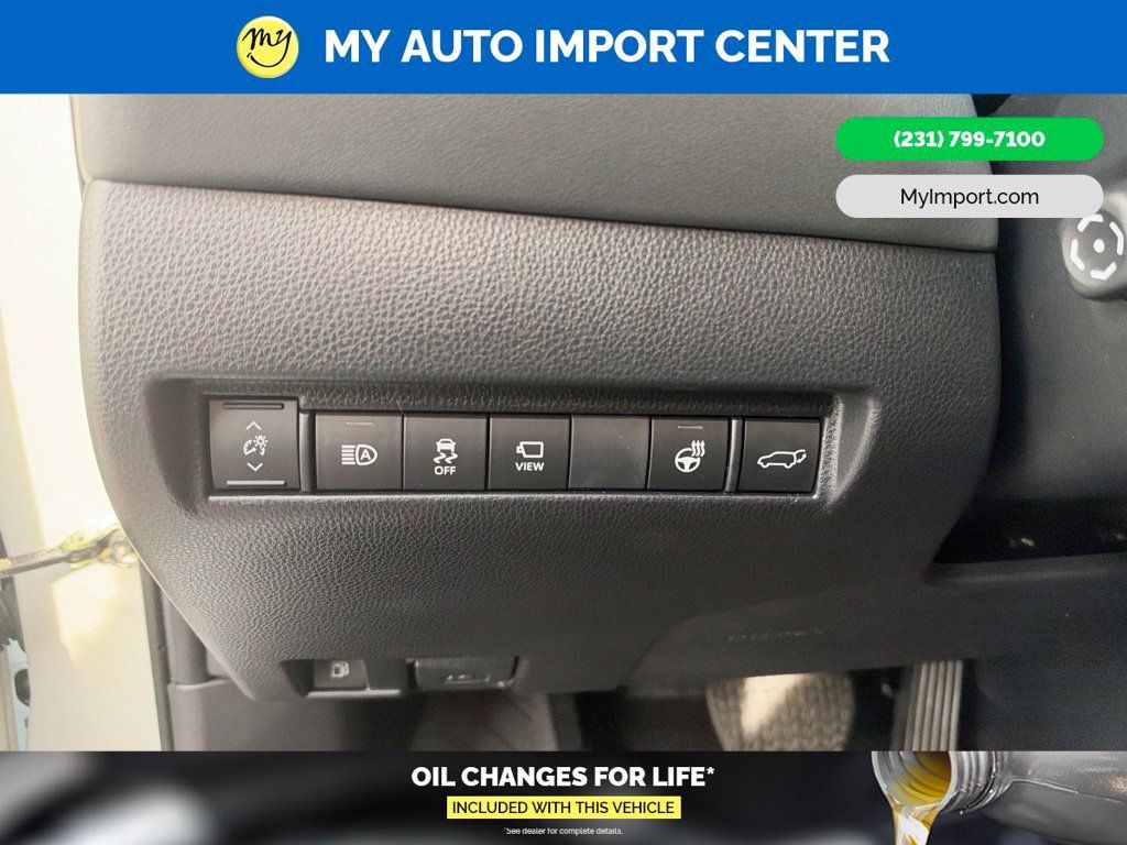 Used 2022 Toyota Venza Limited AWD/4WD image 14