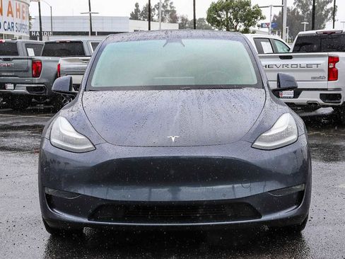 Used 2020 Tesla Model Y Performance image 2
