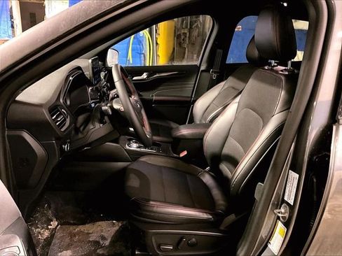 New 2026 Ford Escape ST-Line w/ Cold Weather Package AWD/4WD image 25