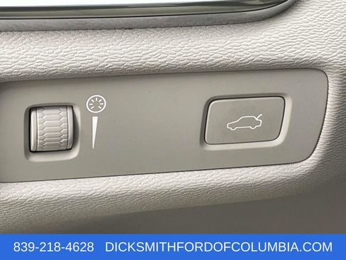 Used 2021 Volvo S60 T5 Momentum w/ Advanced Package image 17