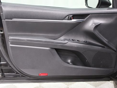 Used 2020 Toyota Camry SE w/ Protection Package (Q2) FWD image 6