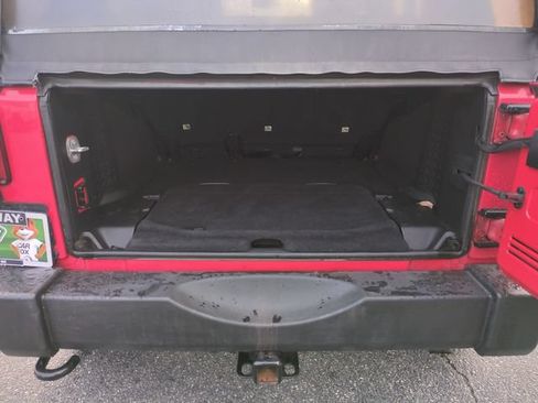 Used 2016 Jeep Wrangler Unlimited Sport w/ Quick Order Package 24S AWD/4WD image 28