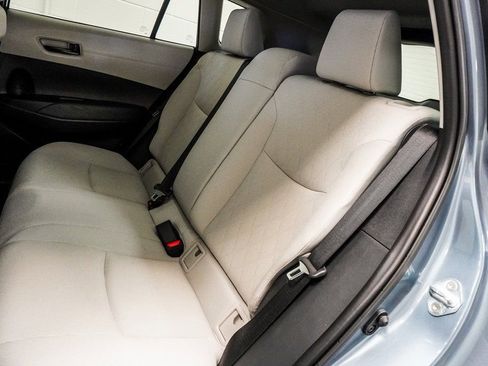 Used 2025 Toyota Corolla Cross LE image 7