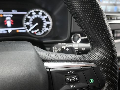 Used 2024 Mitsubishi Outlander SE FWD image 34