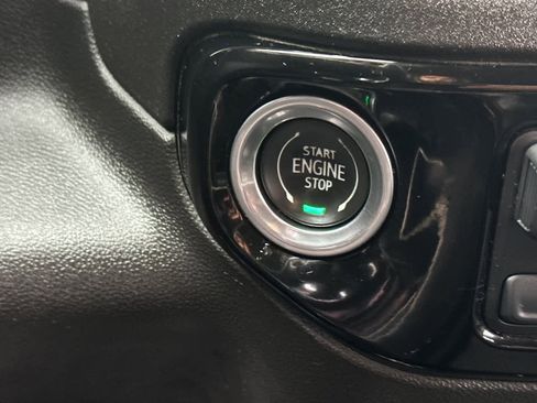 Used 2023 Chevrolet Silverado 1500 RST w/ Z71 Off-Road Package image 27