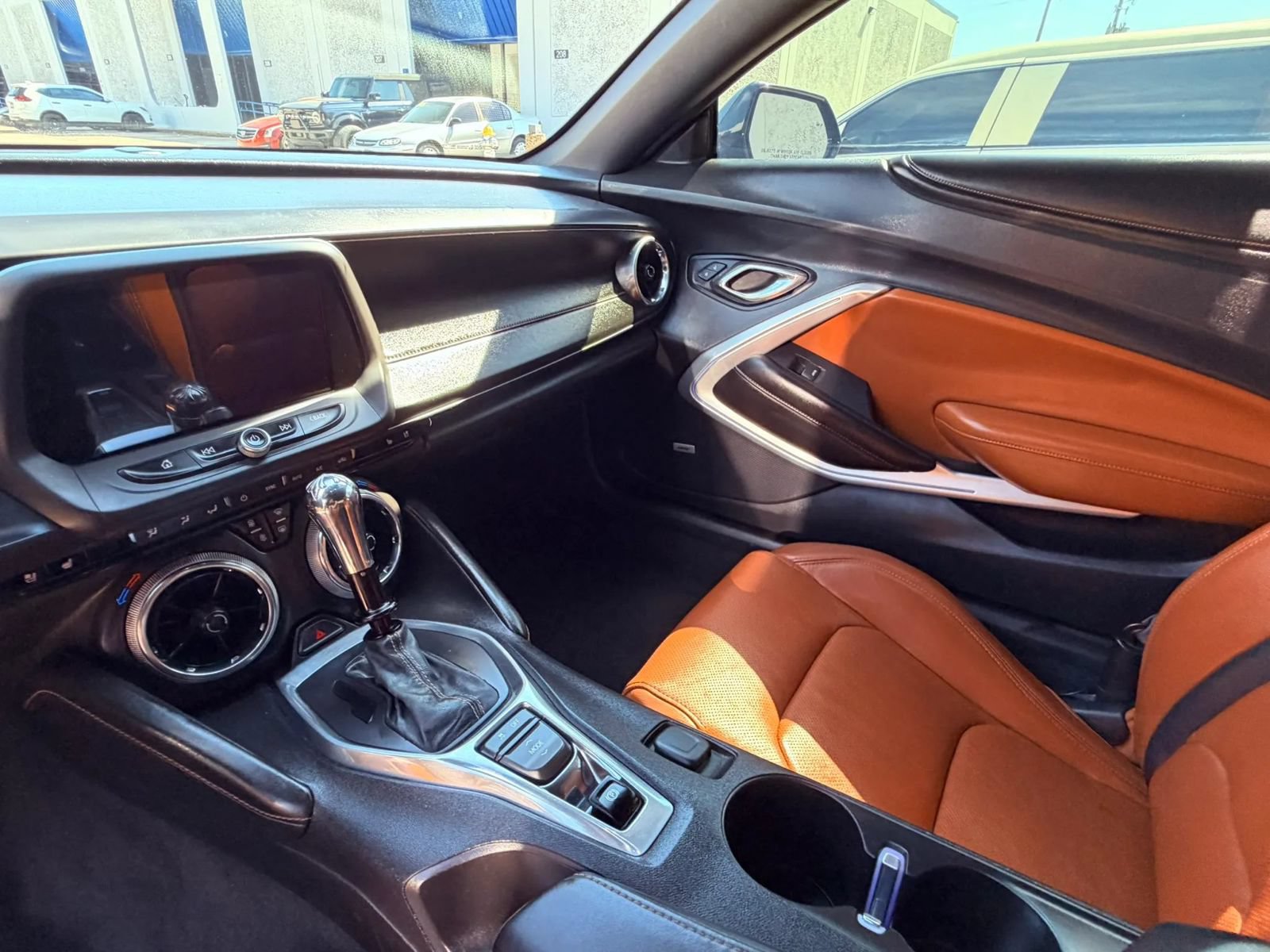 Used 2017 Chevrolet Camaro LT RWD image 12