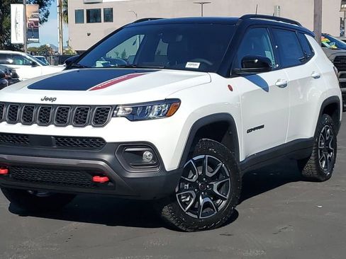 New 2026 Jeep Compass Trailhawk image 35