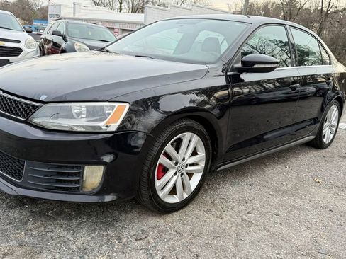 Used 2013 Volkswagen Jetta GLI image 4