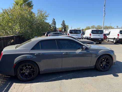 Used 2019 Chrysler 300 S RWD image 6