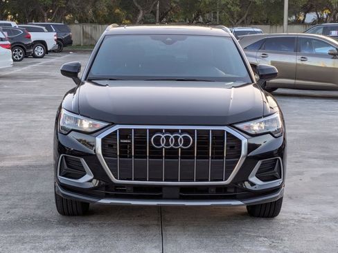 Used 2019 Audi Q3 2.0T Premium image 2