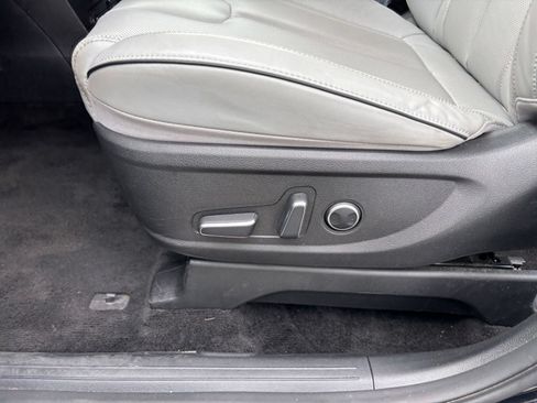 Used 2025 Hyundai Palisade SEL FWD image 19