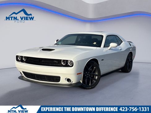 Used 2023 Dodge Challenger R/T w/ Blacktop Package image 1