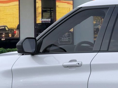 New 2026 Ford Explorer Active w/ Active Comfort Package image 20