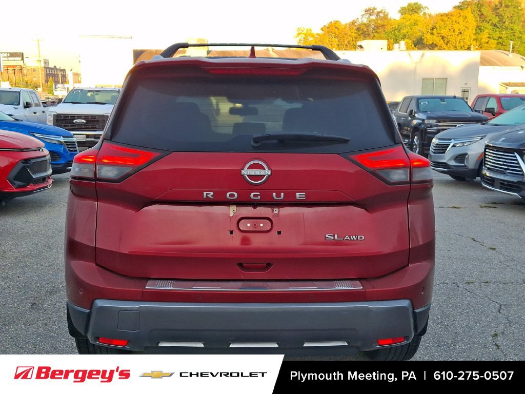 Used 2024 Nissan Rogue SL w/ SL Premium Package AWD/4WD image 6