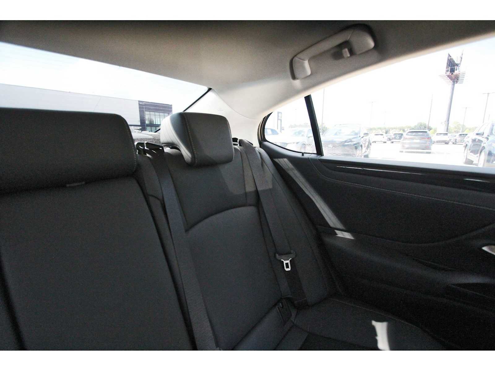 Used 2025 Lexus ES 350 w/ Accessory Package (Z1) FWD image 10