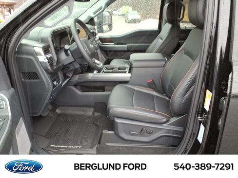 New 2026 Ford F250 Lariat w/ Black Appearance Package image 9