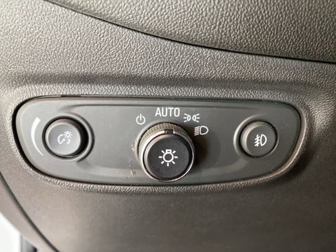 Used 2020 Chevrolet Equinox LT image 19