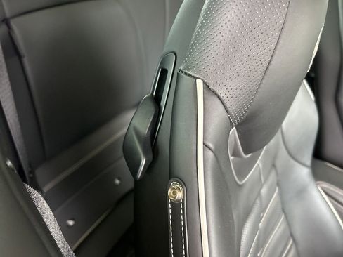 Used 2019 Ferrari Portofino RWD image 39