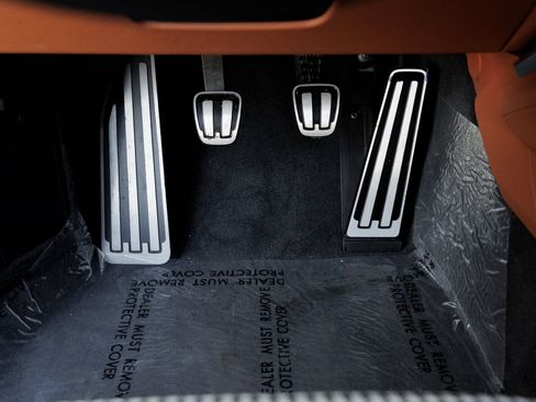 Certified 2023 Porsche 911 Sport Classic image 17