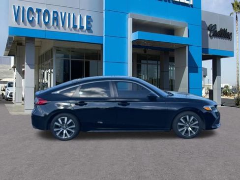 Used 2023 Honda Civic EX-L image 4