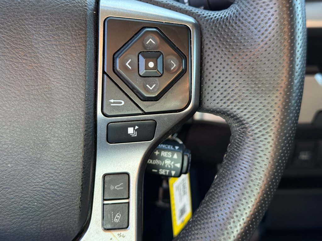 Used 2022 Toyota Tacoma SR5 w/ Technology Package RWD image 17