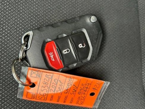 Used 2020 Jeep Wrangler Sport AWD/4WD image 15
