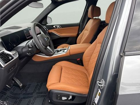 New 2026 BMW X5 xDrive40i w/ M Sport Package image 9